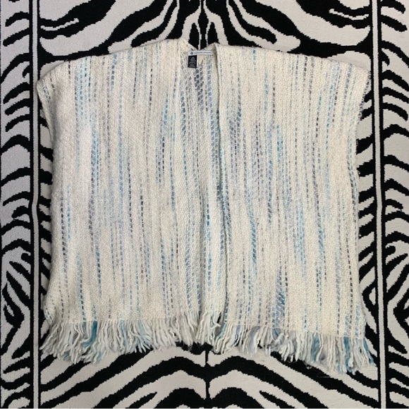 Manos Del Uruguay Wool Fringe Sweater Poncho - Picture 3 of 6